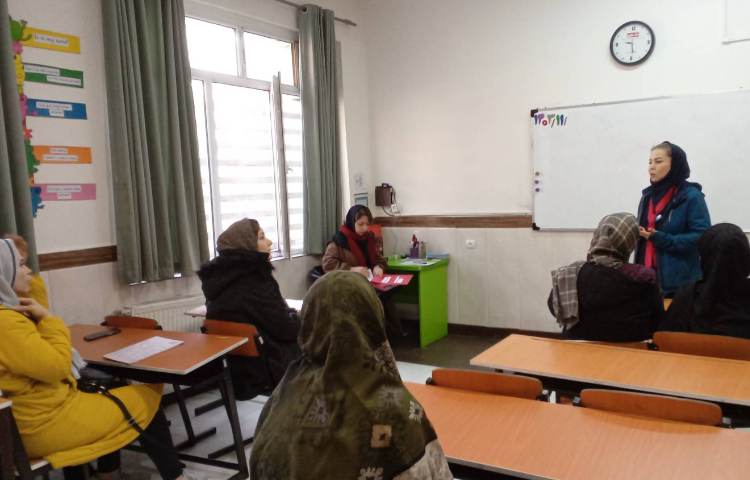 ارائه کارنامه و نمایشگاه دستاوردهای علمی ، فرهنگی و هنری دانش آموزان 35