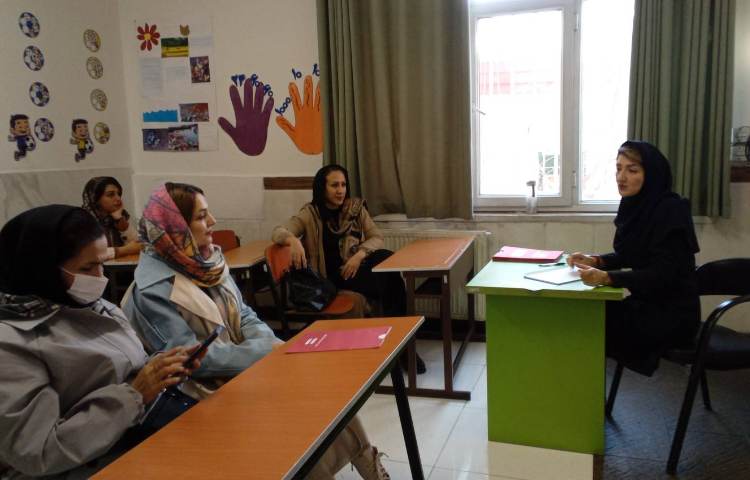 ارائه کارنامه و نمایشگاه دستاوردهای علمی ، فرهنگی و هنری دانش آموزان 36