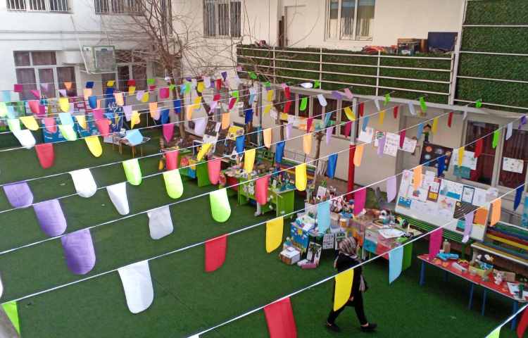 ارائه کارنامه و نمایشگاه دستاوردهای علمی ، فرهنگی و هنری دانش آموزان 39