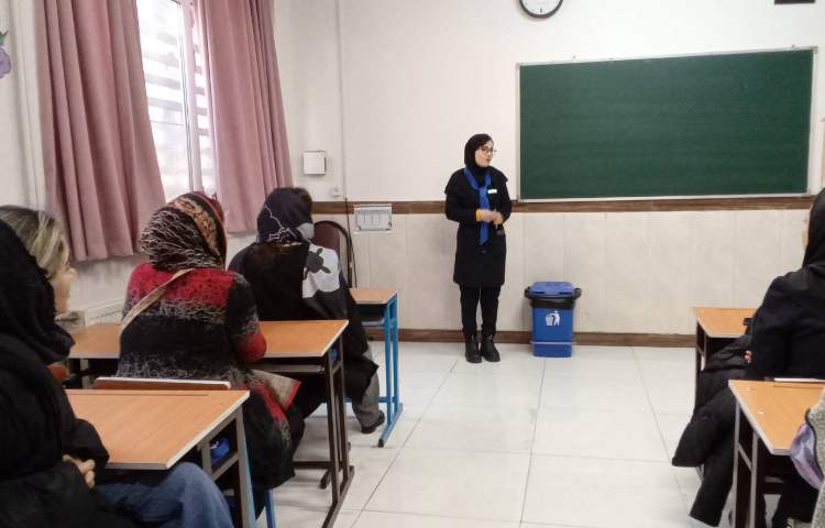 ارائه کارنامه و نمایشگاه دستاوردهای علمی ، فرهنگی و هنری دانش آموزان 45