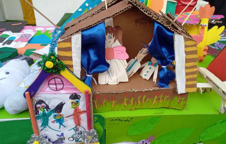 ارائه کارنامه و نمایشگاه دستاوردهای علمی ، فرهنگی و هنری دانش آموزان 55