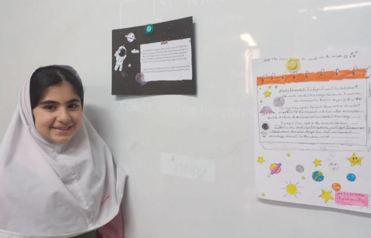 ارائه کار دانش آموزان در کلاس زبان انگلیسی