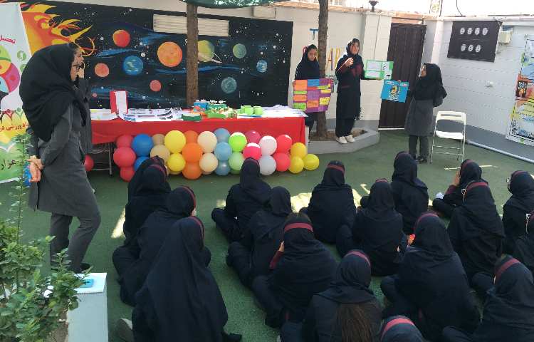 ارائه کلاس های علمی زبان 8