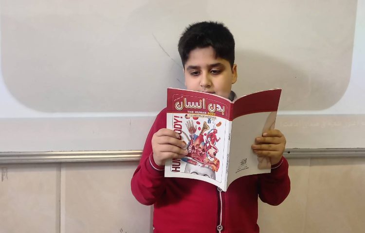 ارائه‌ی تحقیق‌های دانش‌آموزان در رابطه با حواس بینایی و شنوایی