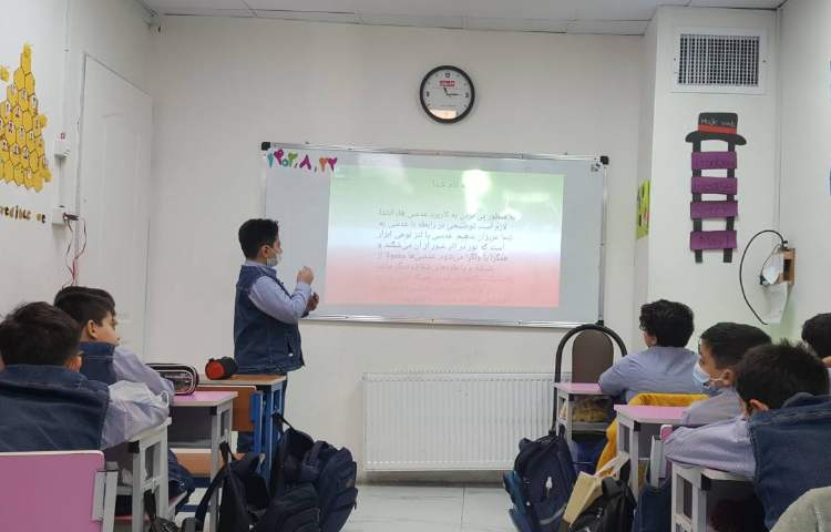 ارائه ی تحقیق و اطلاعات جمع‌آوری شده توسط دانش‌آموزان 3