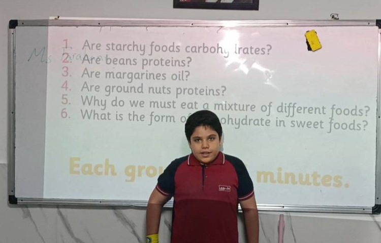 ارائه‌ی دانش‌آموزان در زنگ Science 2