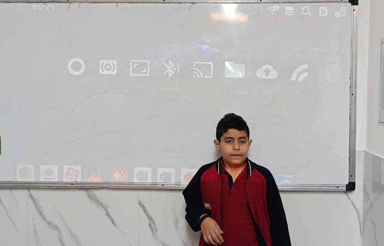 ارائه‌ی دانش‌آموزان در زنگ Science 3