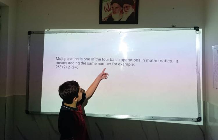 ارائه‌ی دانش‌آموزان در زنگ Math 6