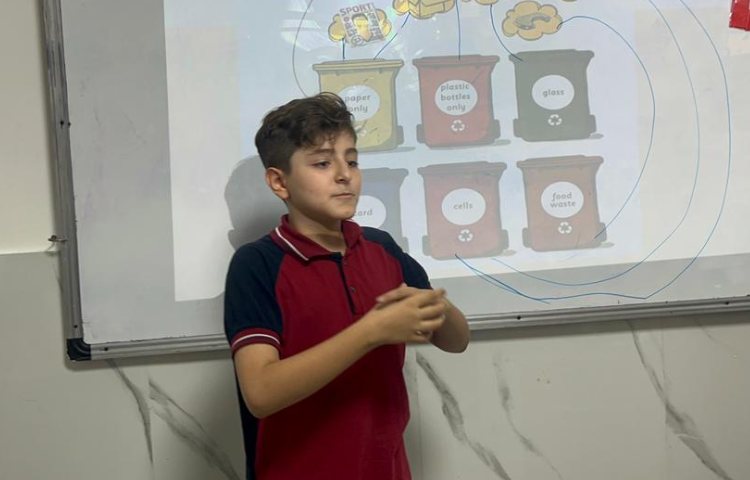 ارائه‌ی دانش‌آموزان در زنگ Science