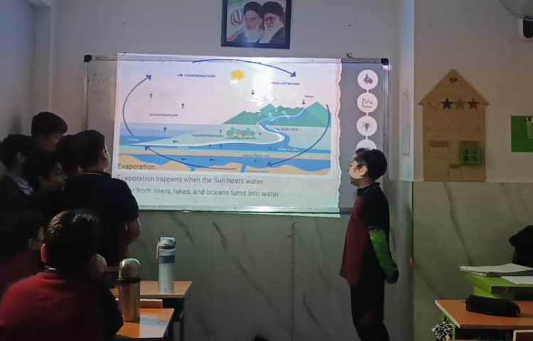 ارائه‌ی دانش‌آموزان و انجام فعالیت‌های کتاب در زنگ Science 4