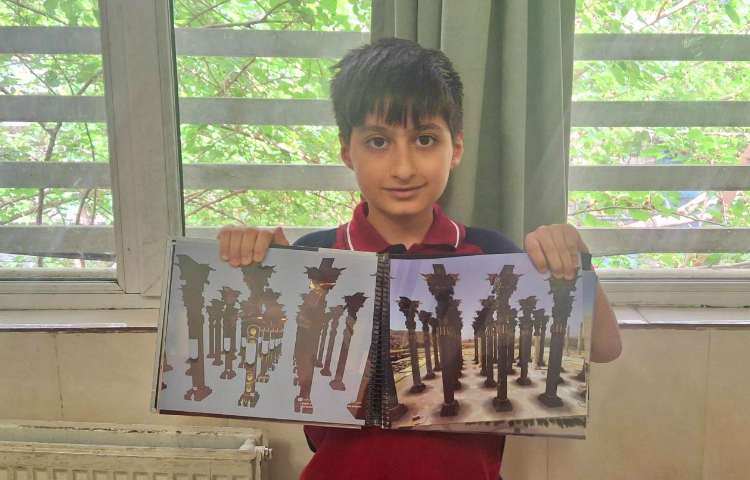 ارائه ی دانش آموز ایمان نوروزی با موضوع معماری تاریخی ایران 1