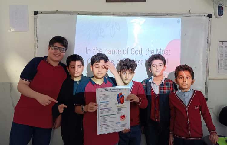 ارائه‌ی زبان‌آموزان در زنگ Science 3