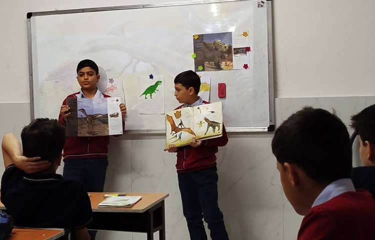 ارائه‌ی پژوهش باعنوان زندگی دایناسورها 5