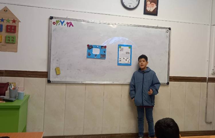 ارائه‌ی کنفرانس با موضوع شکست نور و عدسی‌ها