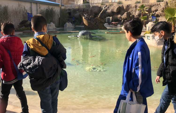 اردوی آکواپارک پایه ششم دبستان 17