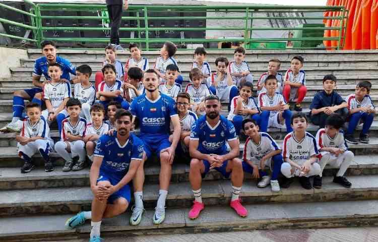 : اردوی استادیوم آزادی، فوتبال لیگ برتر، بازی تیم های استقلال و ملوان 15