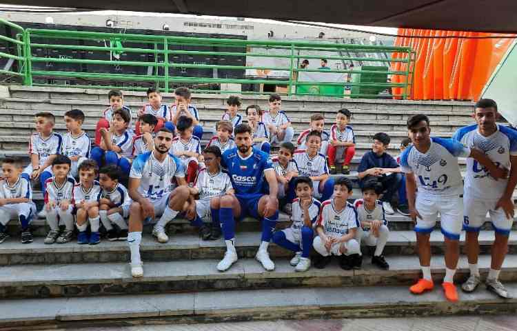 : اردوی استادیوم آزادی، فوتبال لیگ برتر، بازی تیم های استقلال و ملوان 19