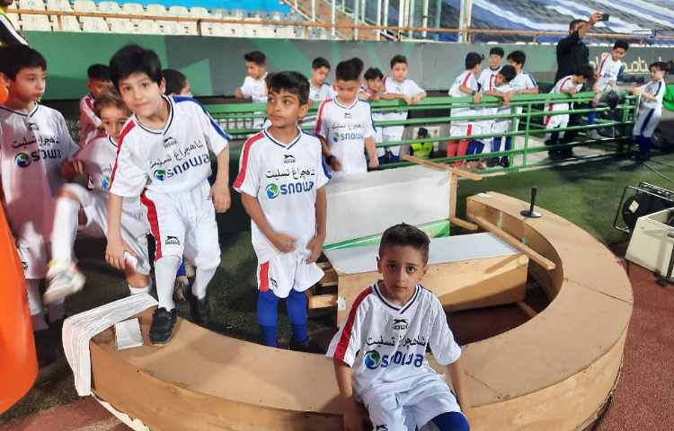 : اردوی استادیوم آزادی، فوتبال لیگ برتر، بازی تیم های استقلال و ملوان 21