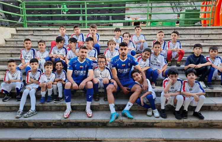 : اردوی استادیوم آزادی، فوتبال لیگ برتر، بازی تیم های استقلال و ملوان 22