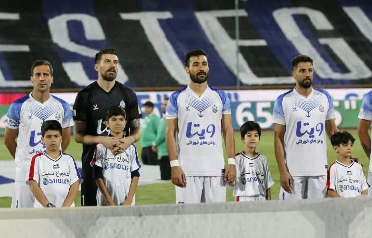 : اردوی استادیوم آزادی، فوتبال لیگ برتر، بازی تیم های استقلال و ملوان 27