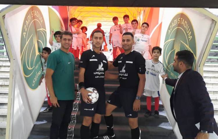 : اردوی استادیوم آزادی، فوتبال لیگ برتر، بازی تیم های پرسپولیس و آلومینیوم اراک 9