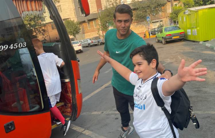 : اردوی استادیوم آزادی، فوتبال لیگ برتر، بازی تیم های پرسپولیس و آلومینیوم اراک 27