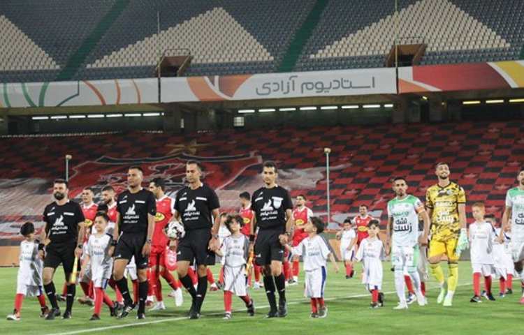 : اردوی استادیوم آزادی، فوتبال لیگ برتر، بازی تیم های پرسپولیس و آلومینیوم اراک 34