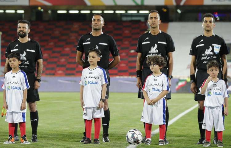 : اردوی استادیوم آزادی، فوتبال لیگ برتر، بازی تیم های پرسپولیس و آلومینیوم اراک 40