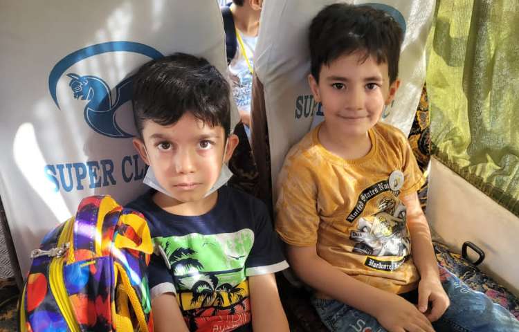 :اردوی تئاتر پاهای خانم هزار پا، کلاس انگور 6