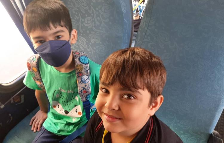 :اردوی تئاتر پاهای خانم هزار پا، کلاس سیب 7