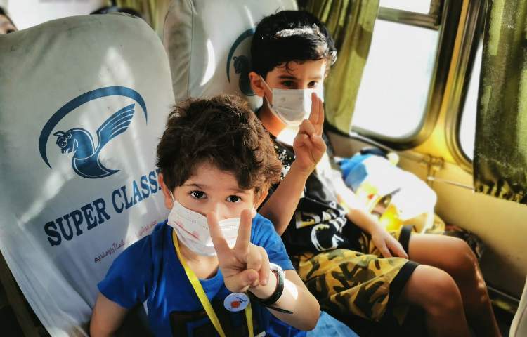 :اردوی تئاتر پاهای خانم هزار پا، کلاس پرتقال 2