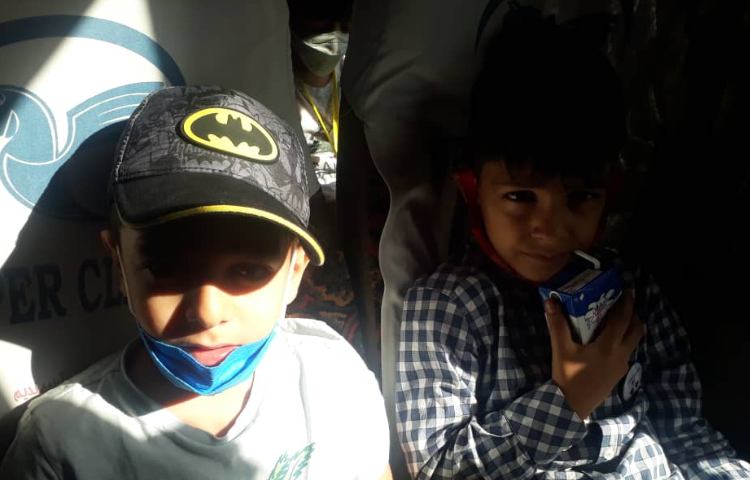 :اردوی تئاتر پاهای خانم هزار پا، کلاس گیلاس 4