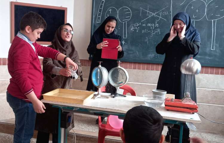 اردوی تحقیق و پژوهش زیست و شیمی و فیزیک 1