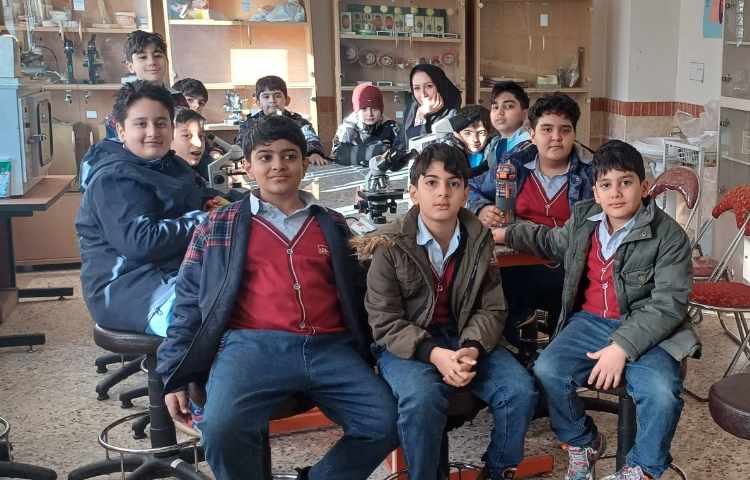 اردوی تحقیق و پژوهش زیست و شیمی و فیزیک 6