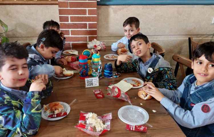 اردوی تفریحی آبان (صبحانه دوستانه) به مناسبت روز دانش آموز 39