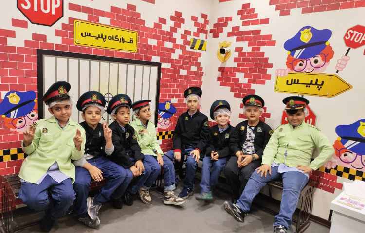 اردوی تفریحی آبان (کاربازیای باغ کتاب) به مناسبت روز دانش آموز 37