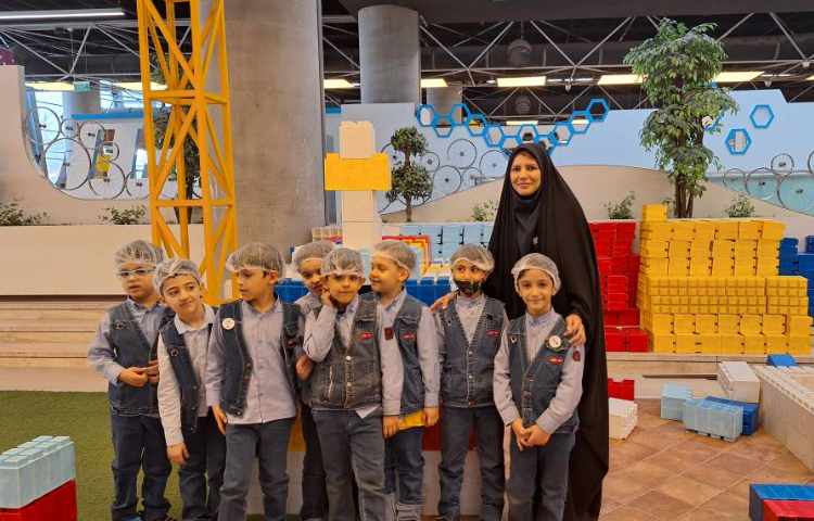 اردوی تفریحی آبان (کاربازیای باغ کتاب) ویژه پایه دوم 17