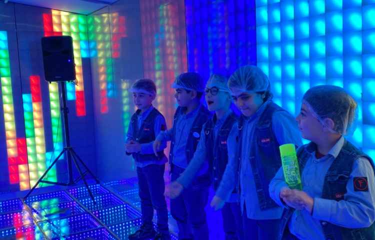 اردوی تفریحی آبان (کاربازیای باغ کتاب) ویژه پایه دوم 2