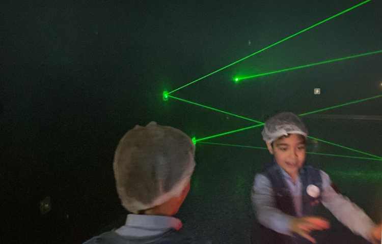 اردوی تفریحی آبان (کاربازیای باغ کتاب) ویژه پایه دوم 3