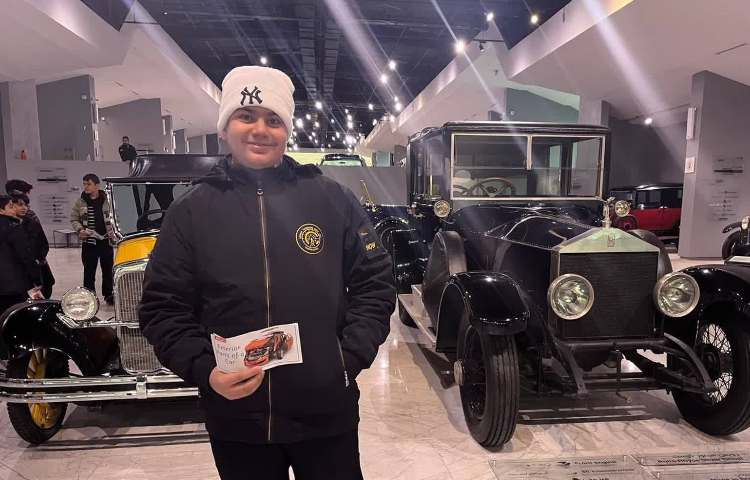 اردوی تفریحی آموزشی زبان انگلیسی - موزه خودروهای کلاسیک 10