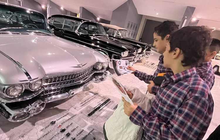 اردوی تفریحی آموزشی زبان انگلیسی - موزه خودروهای کلاسیک 11