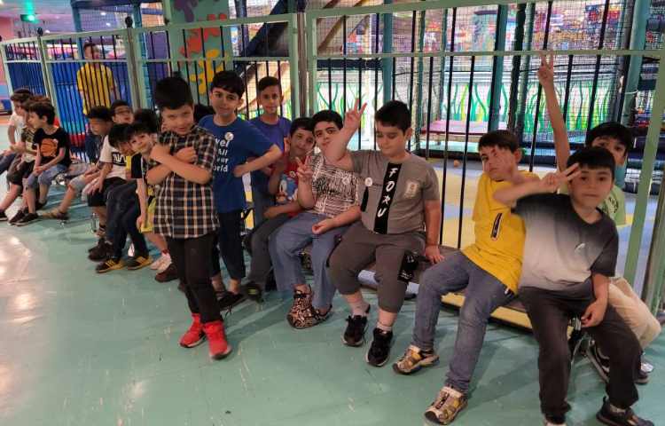 :اردوی تفریحی سرزمین عجایب، پایه دوم 1