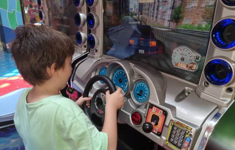 :اردوی تفریحی سرزمین عجایب، پایه سوم 23