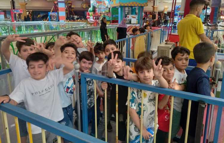 :اردوی تفریحی سرزمین عجایب، پایه سوم 9