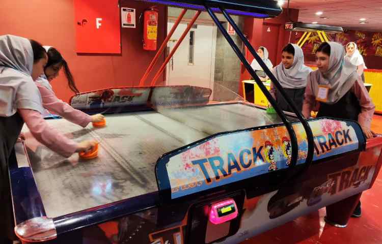 اردوی تفریحی 16