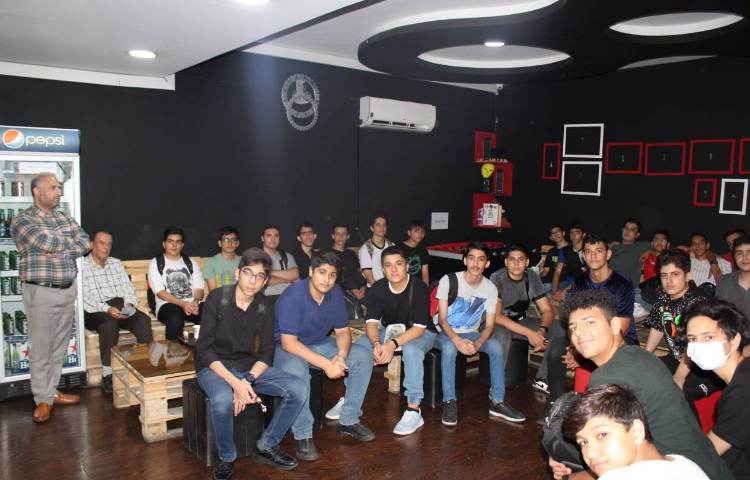 اردوی تفریح اتاق فرار پایه دهم