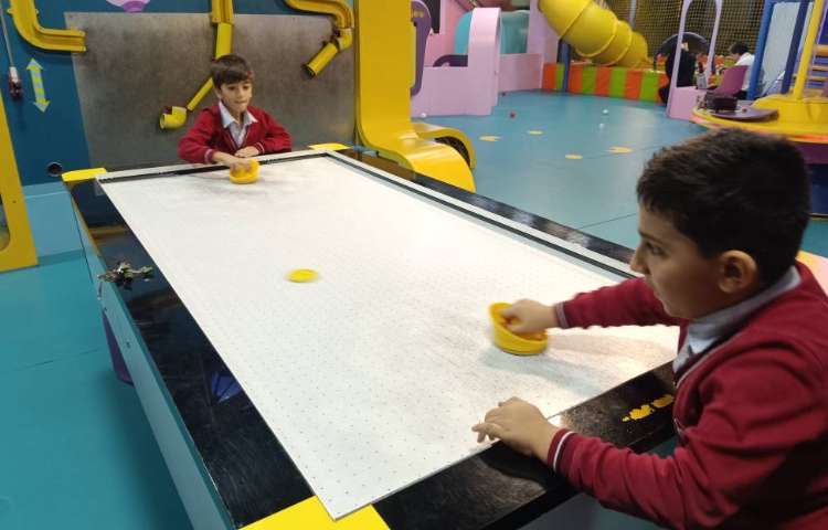 اردوی دانش‌آموزان مریخ 1 (ربوکیدز ) 7