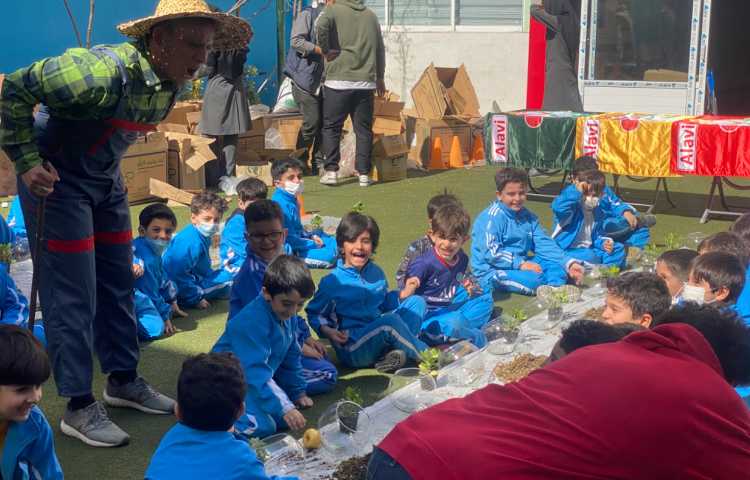 :اردوی درون مدرسه ای به مناسبت روز درختکاری همراه با پسران قاصدکی 4