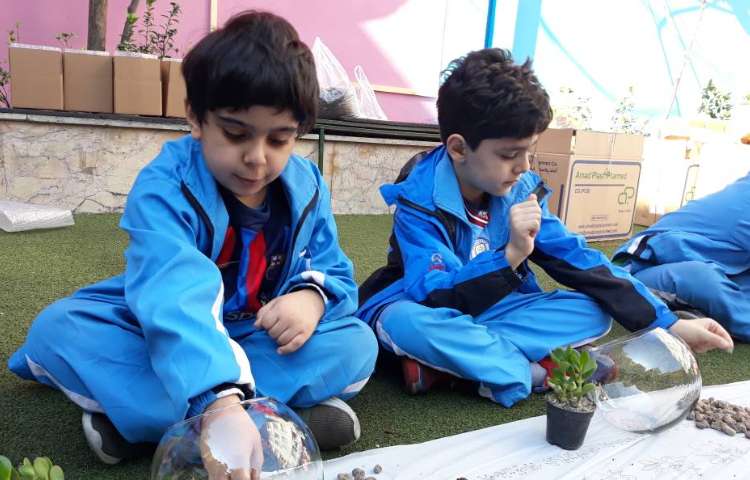 :اردوی درون مدرسه ای به مناسبت روز درختکاری 1