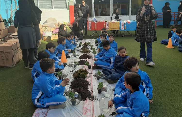 :اردوی درون مدرسه ای به مناسبت روز درختکاری 2